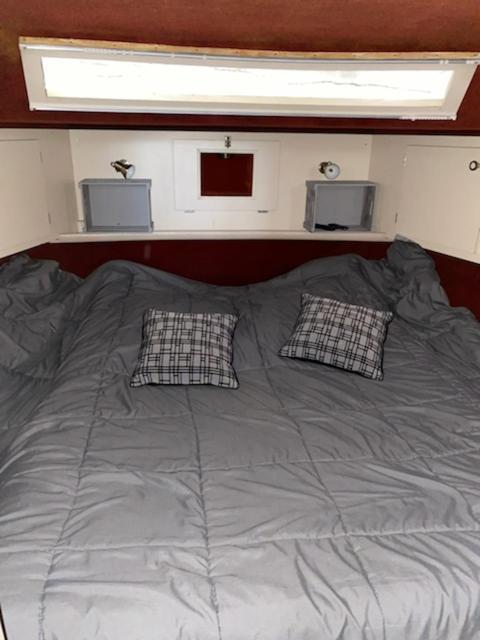 Magnifique Bateau Maison Hotell Ouistreham Exteriör bild